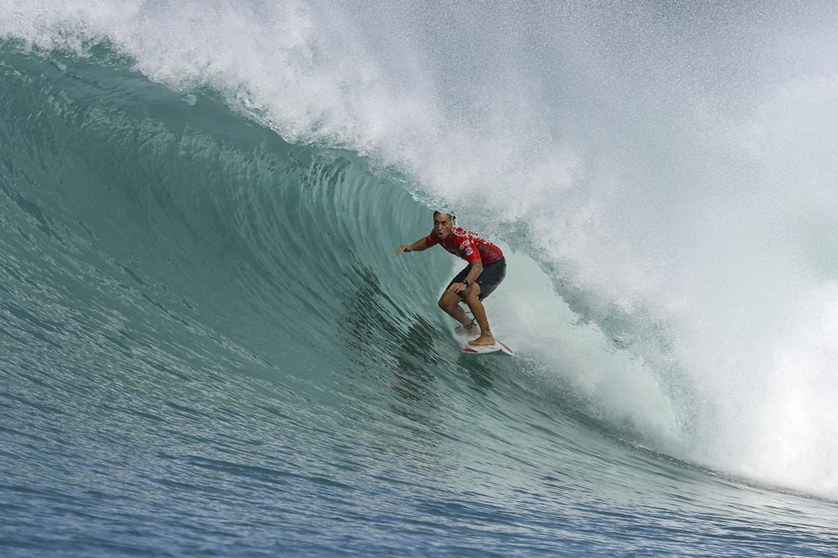 Quarterfinals Decided at Nias Pro QS 6,000