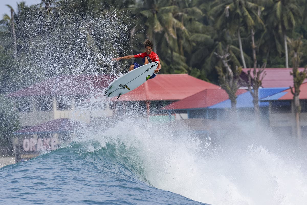 Semifinals Set with Gripping Performances at Nias Pro QS 6,000